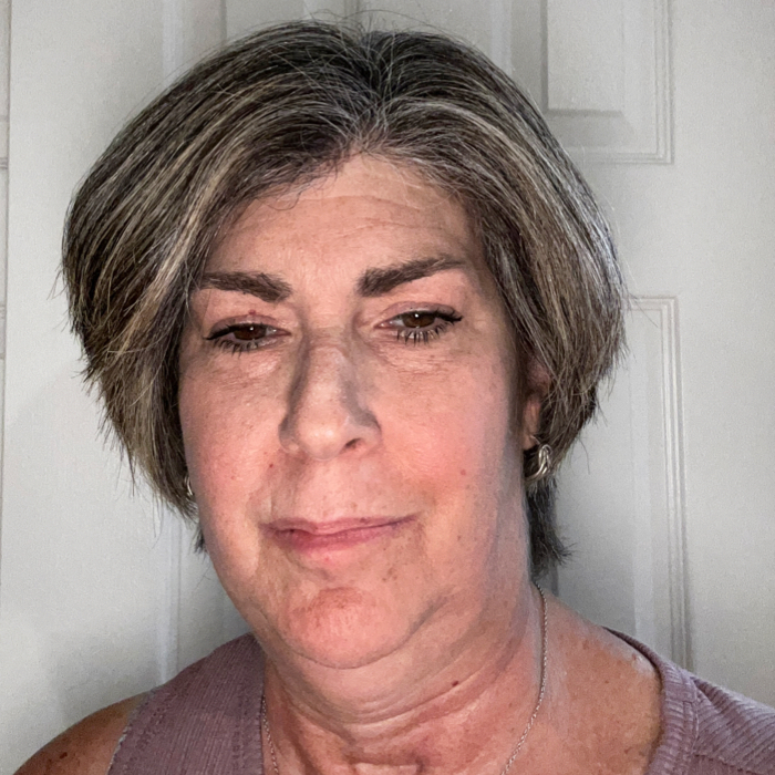 Selfie of Robyn, VYEPTI® patient.